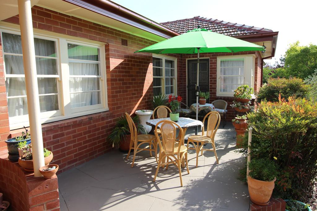 The Evergreen Bed And Breakfast Canberra Eksteriør billede